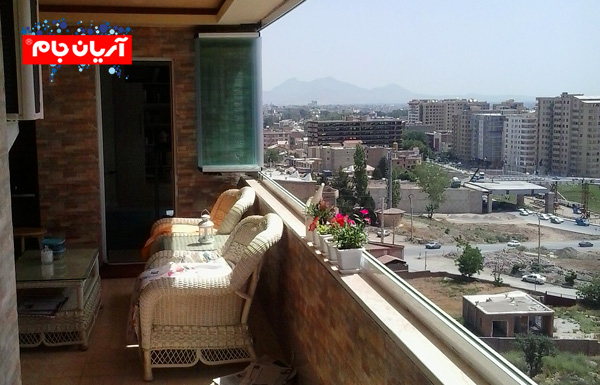 بالکن شیشه ای تاشونده