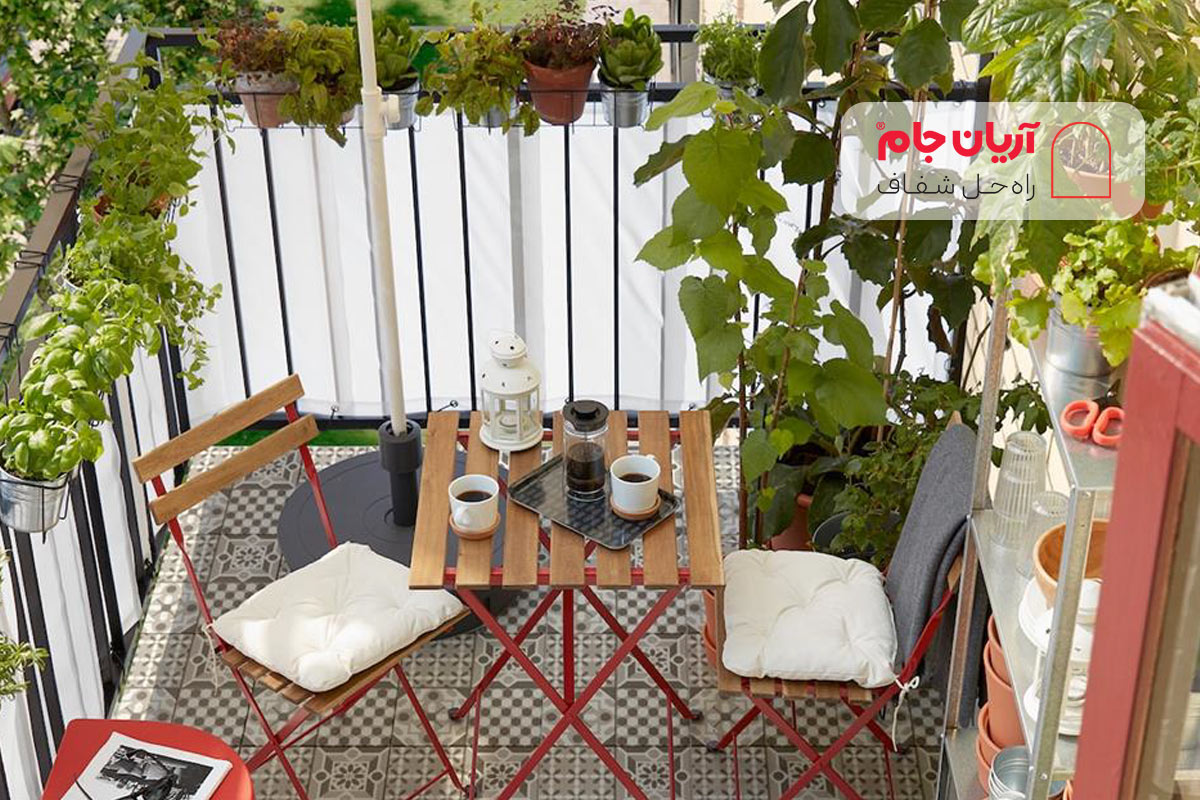 میز و صندلی برای بالکن کوچک