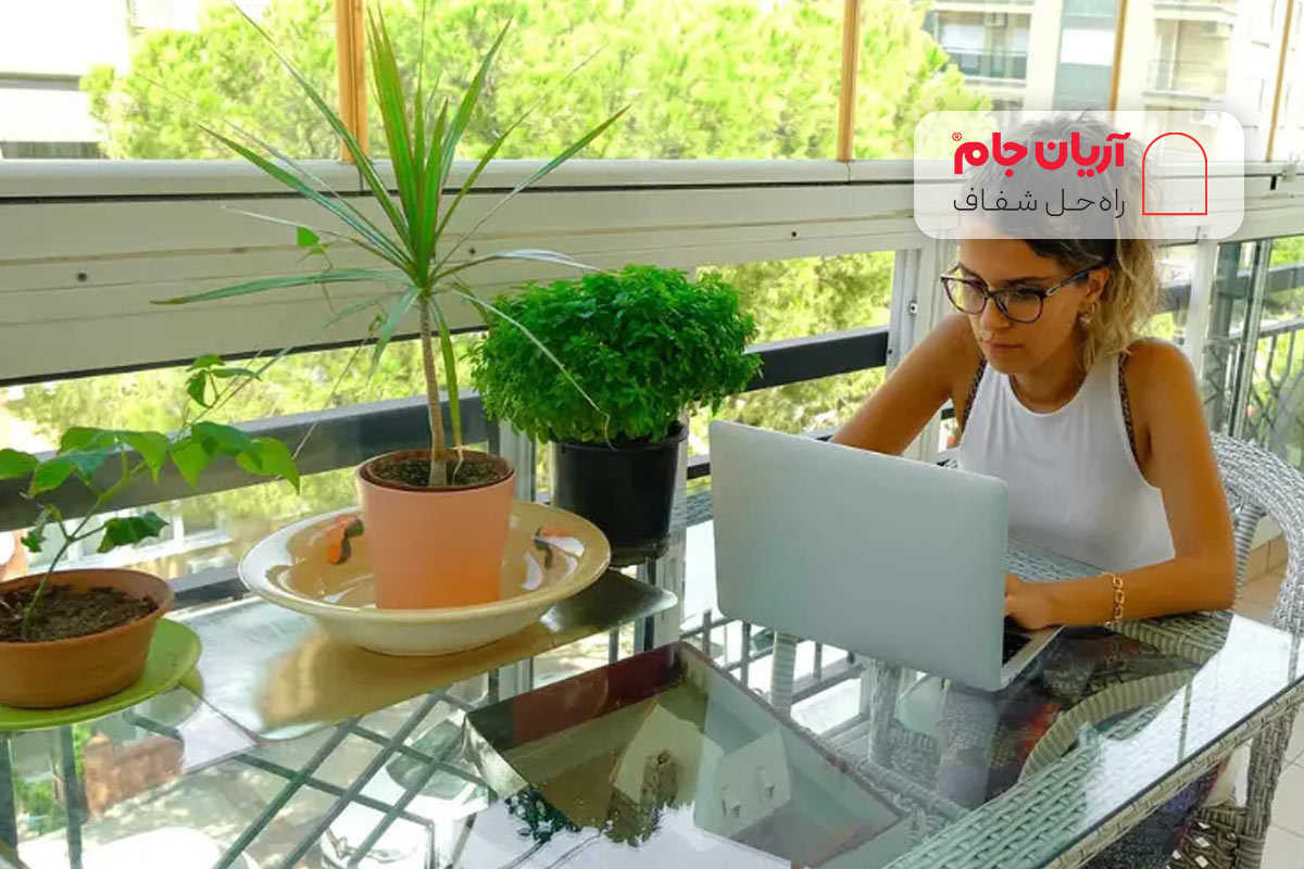 طراحی و دکوراسیون فضای کار در بالکن